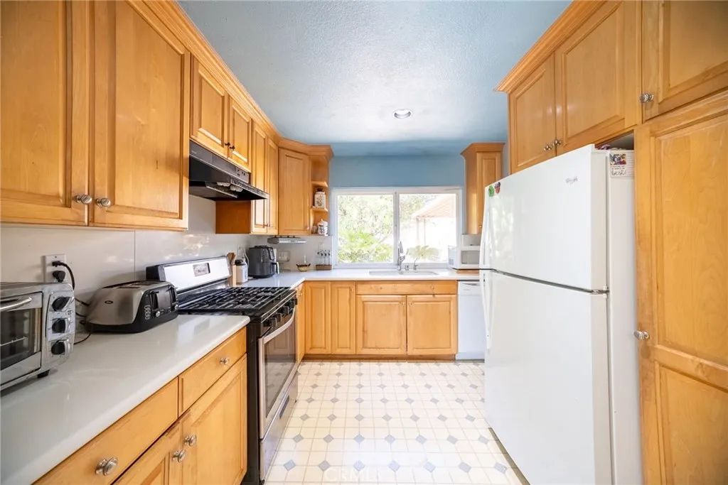 Additional image 5 of 2433 Medina Avenue, Simi Valley, CA 93063