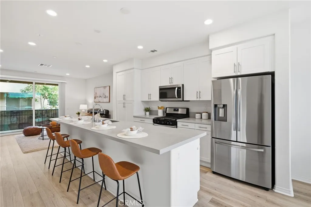 Additional image 16 of 677 S District Way, Anaheim, CA 92805