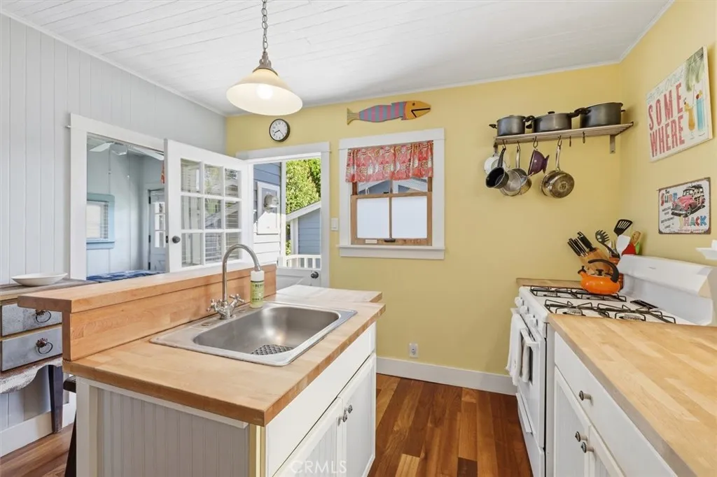 Additional image 10 of 222 S Broadway Ave, Redondo Beach, CA 90277