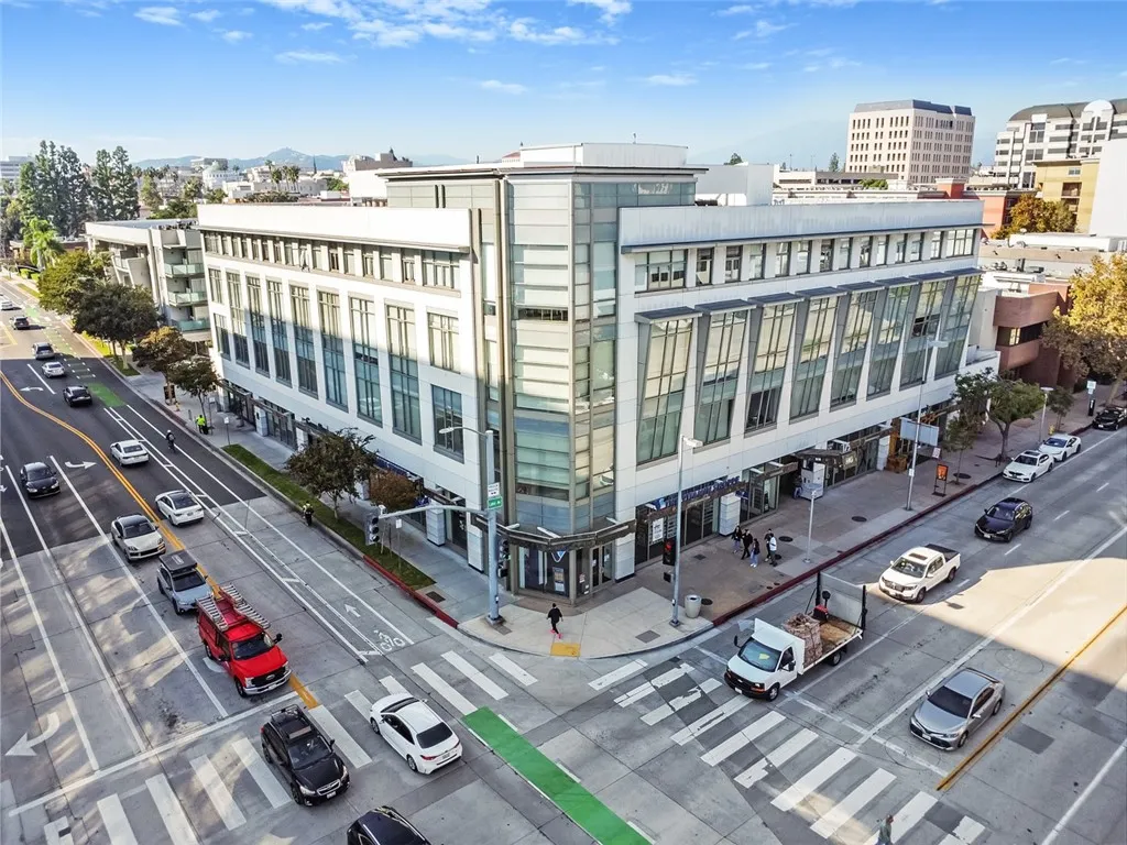 Additional image 60 of 175 S Lake Ave Unit 402, Pasadena, CA 91101