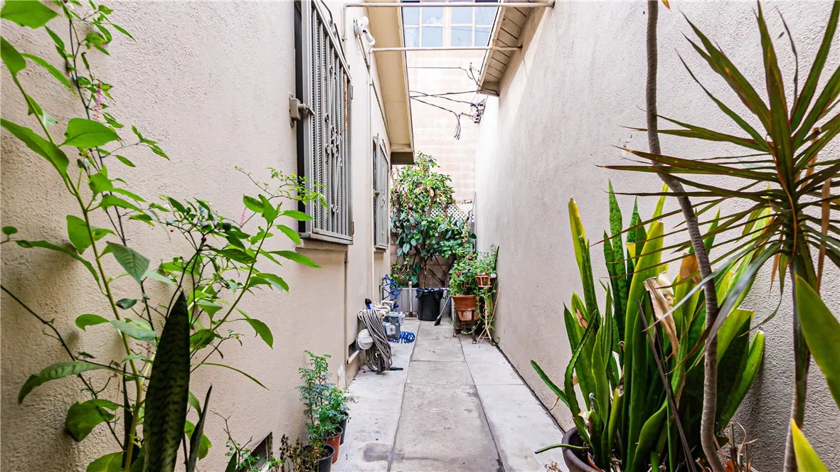 Additional image 82 of 4656 Floral Dr, Los Angeles, CA 90022