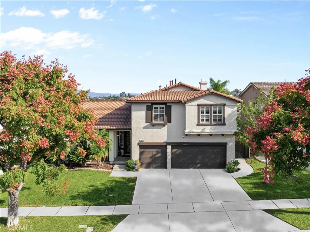 3757 Holly Springs Dr, Corona, CA 92881