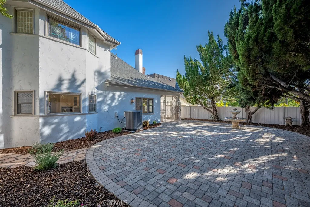 Property image for 217 N Lima St, Sierra Madre, CA 91024