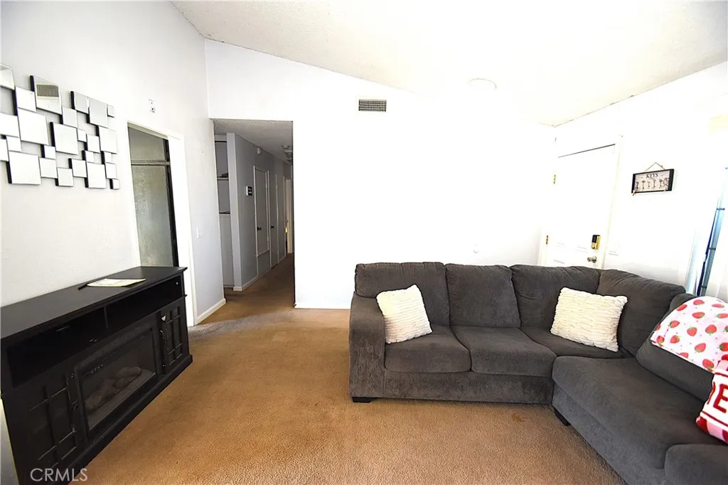 Additional image 13 of 1814 E Avenue R2, Palmdale, CA 93550