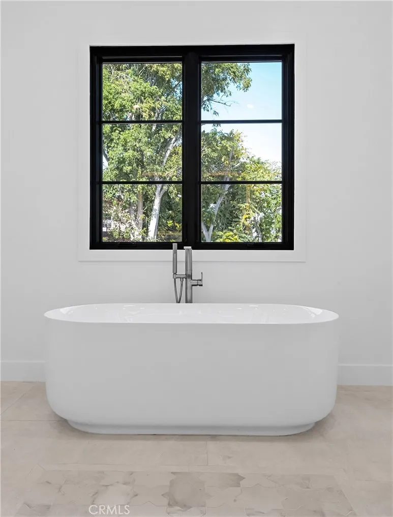 Additional image 120 of 1525 10th St, Manhattan Beach, CA 90266