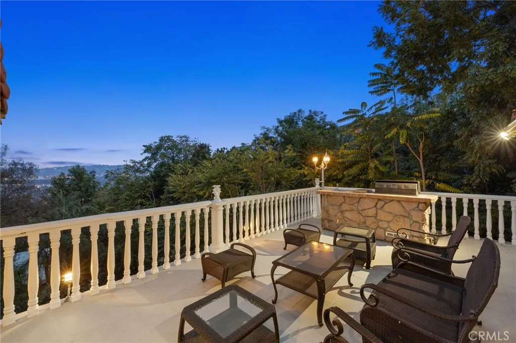 Additional image 10 of 3916 Carnavon, Los Angeles, CA 90027