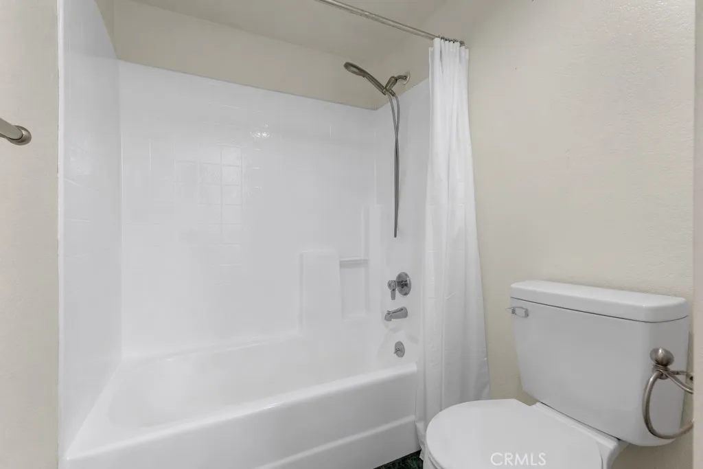 Additional image 4 of 5744 Oak Bend Lane Unit 203, Oak Park, CA 91377