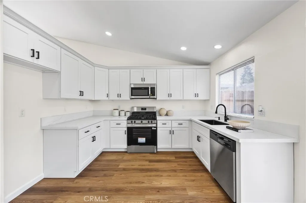 Additional image 12 of 3801 Amur Maple Drive, Bakersfield, CA 93311