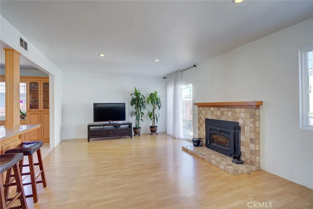Additional image 7 of 385 Hassett Court, Santa Maria, CA 93455
