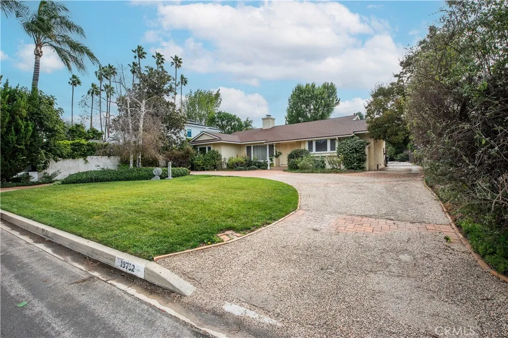 Additional image 31 of 19732 Henshaw, Woodland Hills, CA 91364