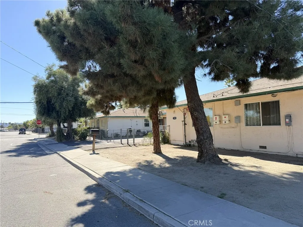 Additional image 2 of 377 E Main St, San Jacinto, CA 92583