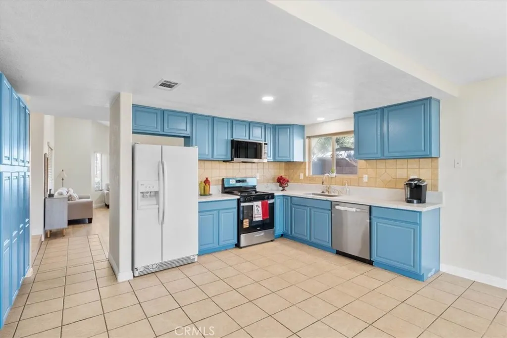 Additional image 50 of 13275 Riverview Dr, Victorville, CA 92395