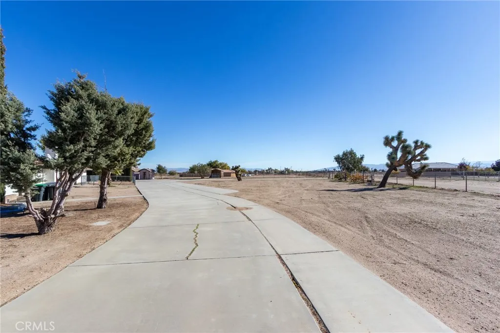 Additional image 129 of 10731 Anaconda Avenue, Oak Hills, CA 92344