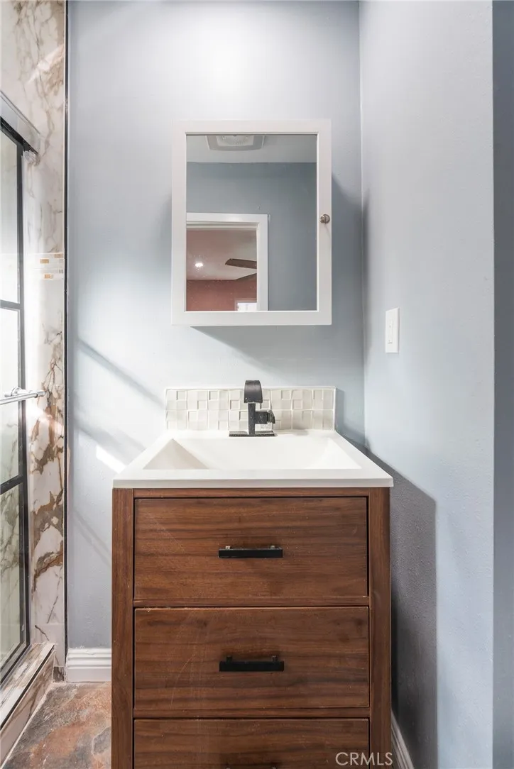 Additional image 56 of 1680 S Rimpau Boulevard, Los Angeles, CA 90019