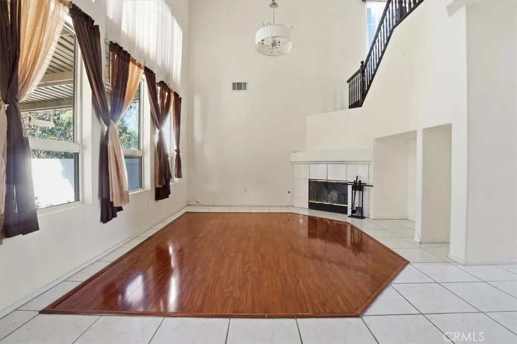 Additional image 6 of 748 Navarro Dr, Corona, CA 92879