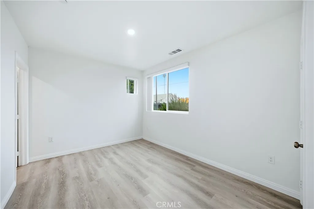 Additional image 8 of 6919 S Menlo, Los Angeles, CA 90044