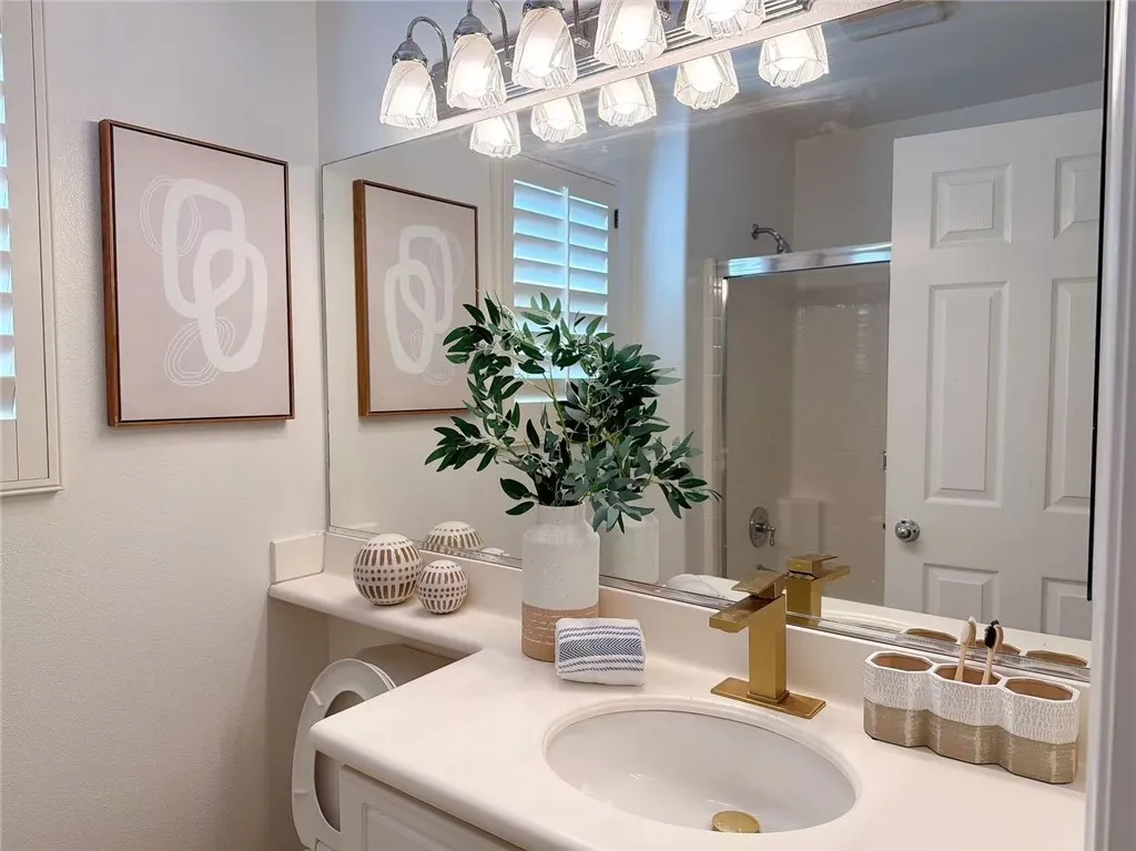 Additional image 37 of 57 Waterman, Irvine, CA 92602