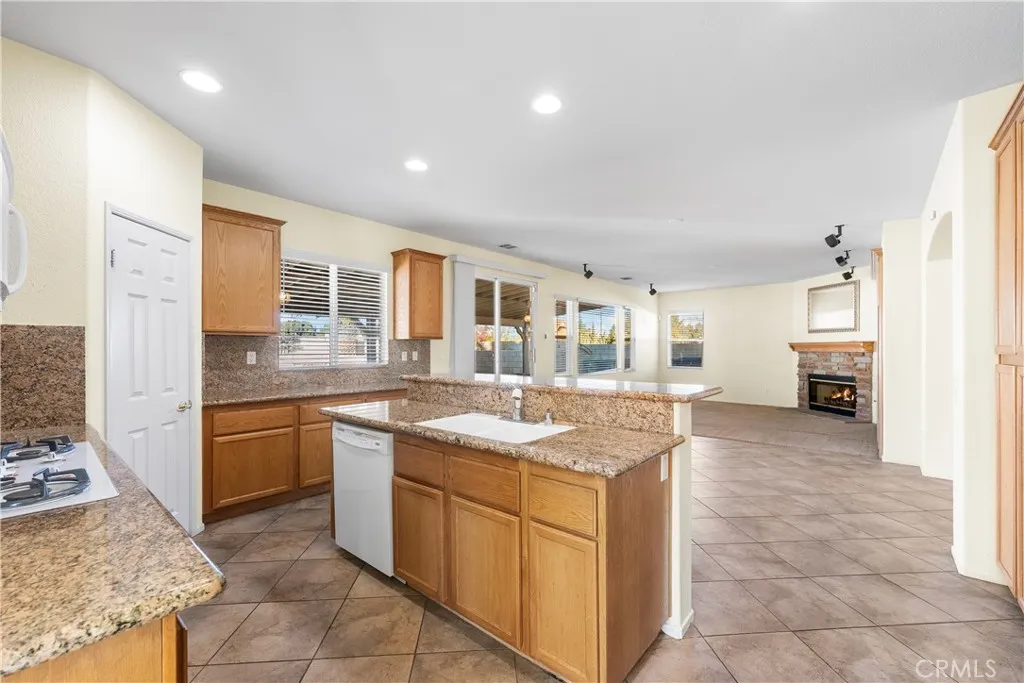 Additional image 92 of 41647 Palermo Court, Lancaster, CA 93536