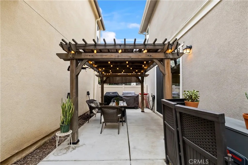 Additional image 40 of 692 S Brampton Ave, Rialto, CA 92376