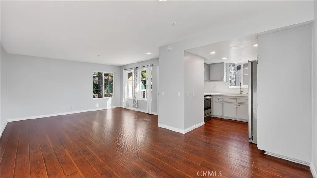 Additional image 4 of 103 S Cross Creek Road Unit B, Orange, CA 92869