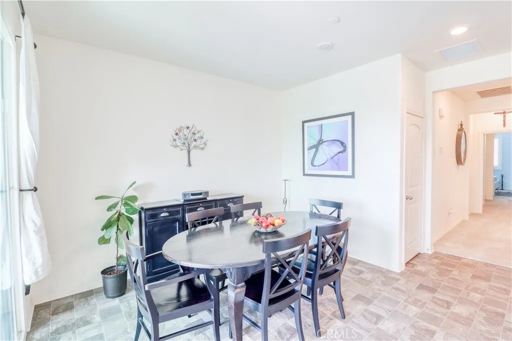 Additional image 21 of 16540 Wyndham Lane Unit 10, Fontana, CA 92336