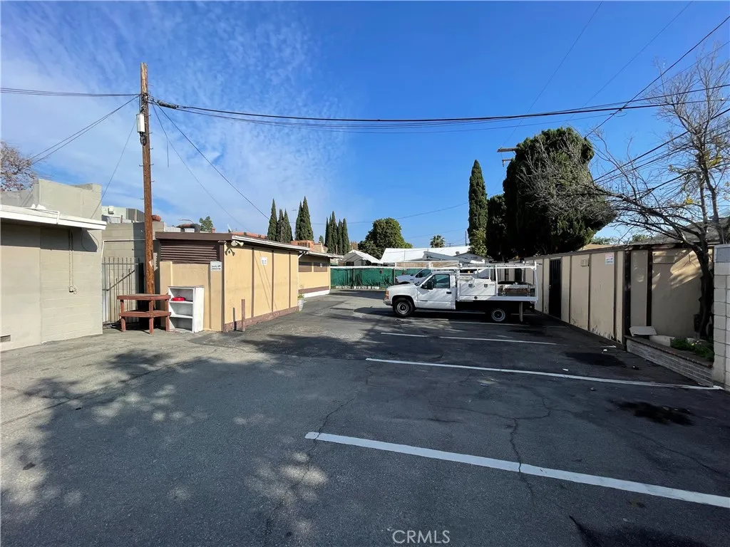 Additional image 61 of 1852 W 17th St, Santa Ana, CA 92706