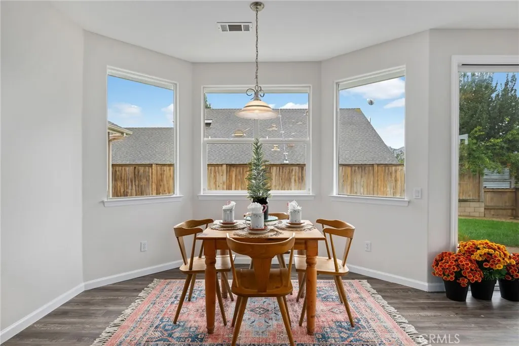 Additional image 14 of 9 Chamiso Dr, Los Alamos, CA 93440