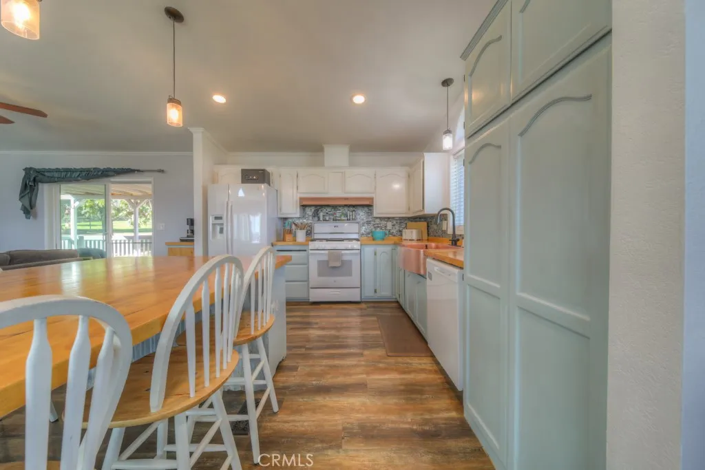 Additional image 101 of 40120 Lakeshore Blvd, Aguanga, CA 92536