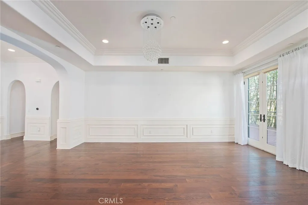 Additional image 90 of 558 Hillgreen Drive Unit 207, Beverly Hills, CA 90212