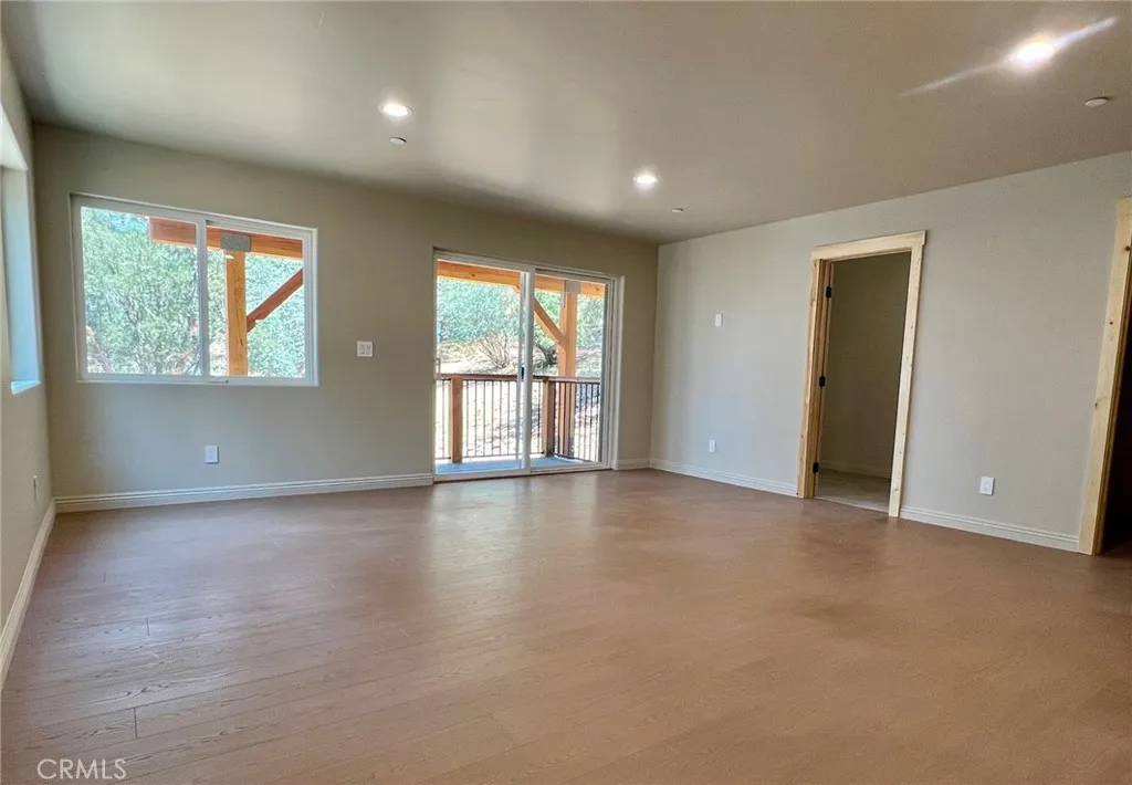 Additional image 19 of 810 Villa Grove Avenue, Big Bear City, CA 92314