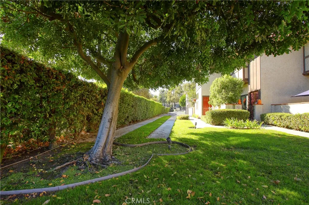 Additional image 21 of 400 W Riverside Drive Unit 2, Burbank, CA 91506