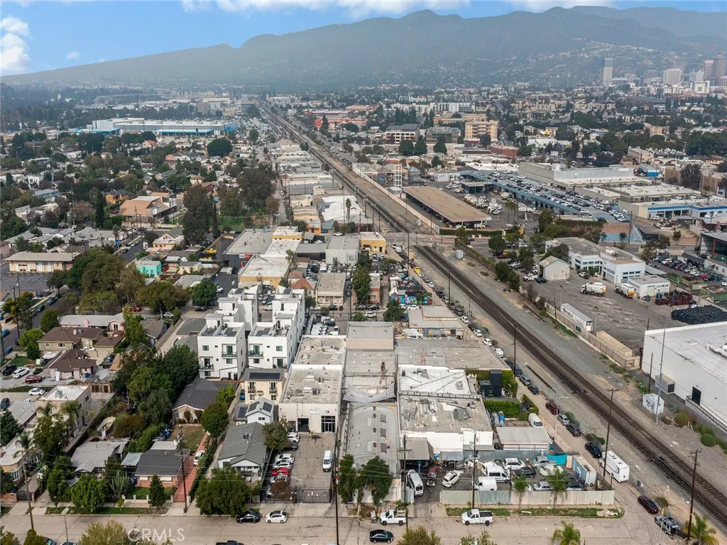 Additional image 19 of 4211 Verdant Street, Los Angeles, CA 90039