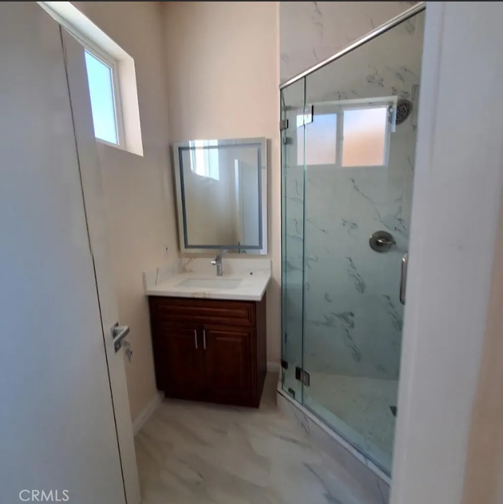 Additional image 16 of 3765 Globe, Los Angeles, CA 90066