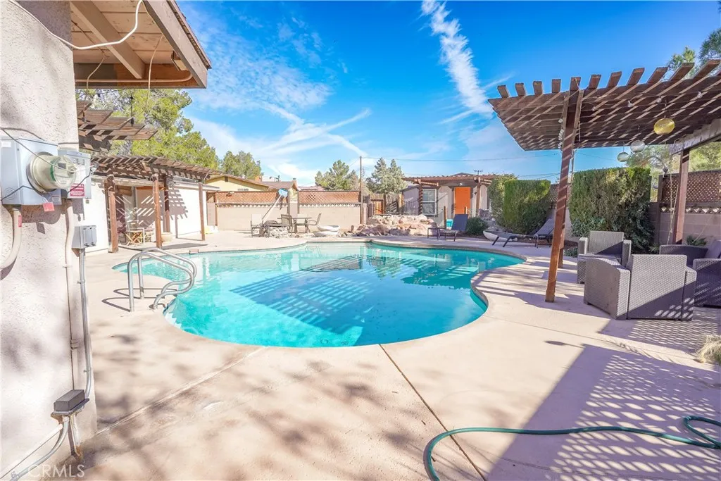 Additional image 130 of 14415 Erie Rd, Apple Valley, CA 92307