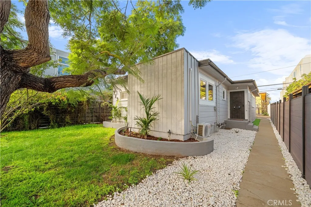 Additional image 31 of 713 Flower Ave, Venice, CA 90291