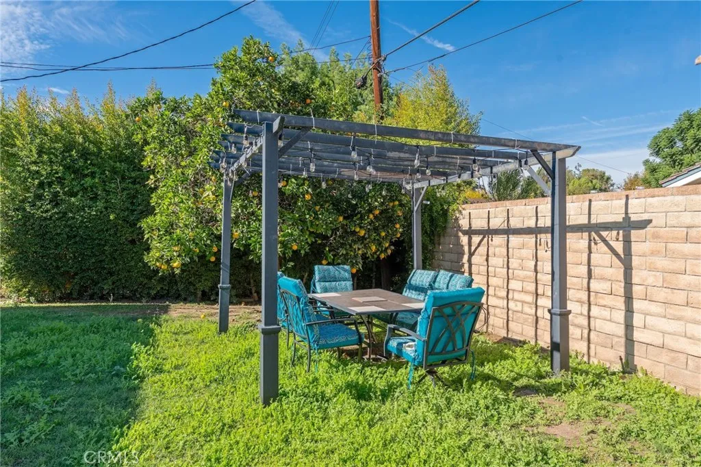 Additional image 75 of 22711 Collins Street, Woodland Hills, CA 91367