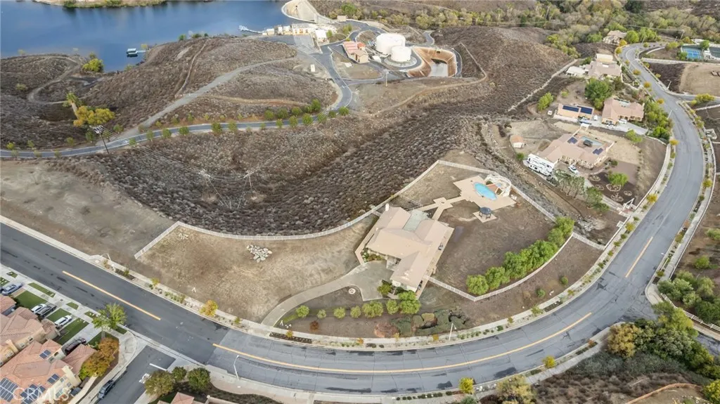 Additional image 51 of 101 Via De La Valle, Lake Elsinore, CA 92532