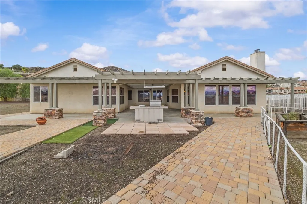 Additional image 91 of 101 Via De La Valle, Lake Elsinore, CA 92532