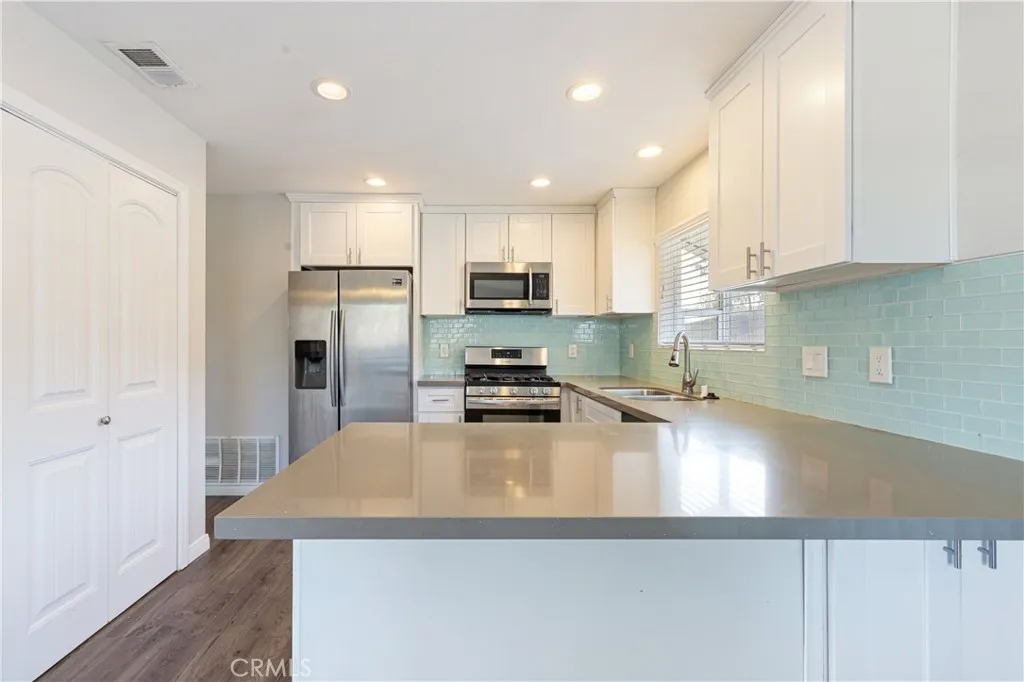 Additional image 42 of 5690 Cervantes Ave, San Diego, CA 92114