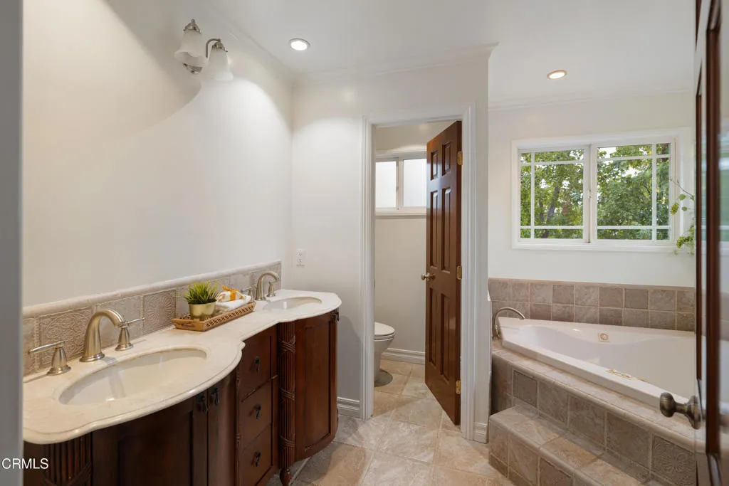 Additional image 106 of 941 Chehalem Road, La Canada Flintridge, CA 91011