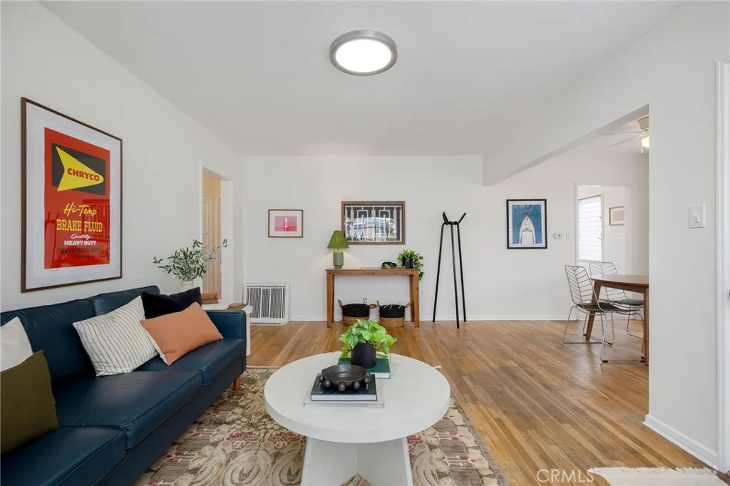 Additional image 8 of 3910 E De Ora Way, Long Beach, CA 90815