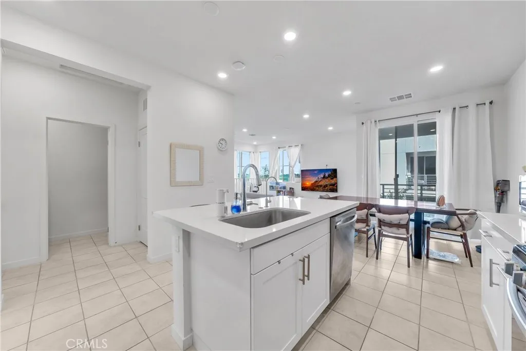 Additional image 7 of 3720 Allston paseo S Unit 8, Ontario, CA 91761