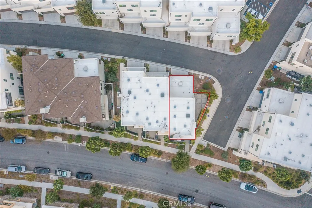 Additional image 62 of 177 Frame, Irvine, CA 92618