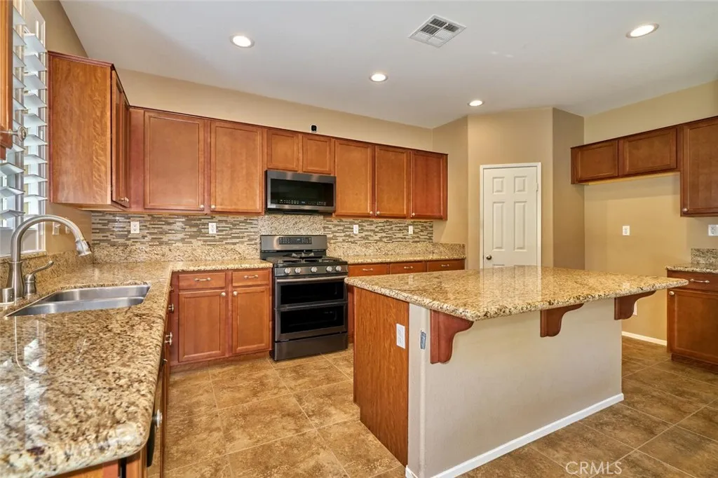 Additional image 18 of 38019 Mulligan Dr, Beaumont, CA 92223