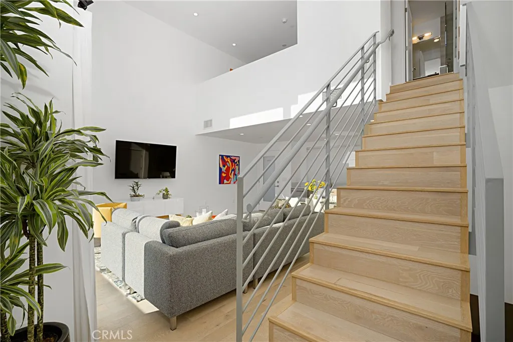 Additional image 14 of 5409 W Wilshire Vista Lane, Los Angeles, CA 90019