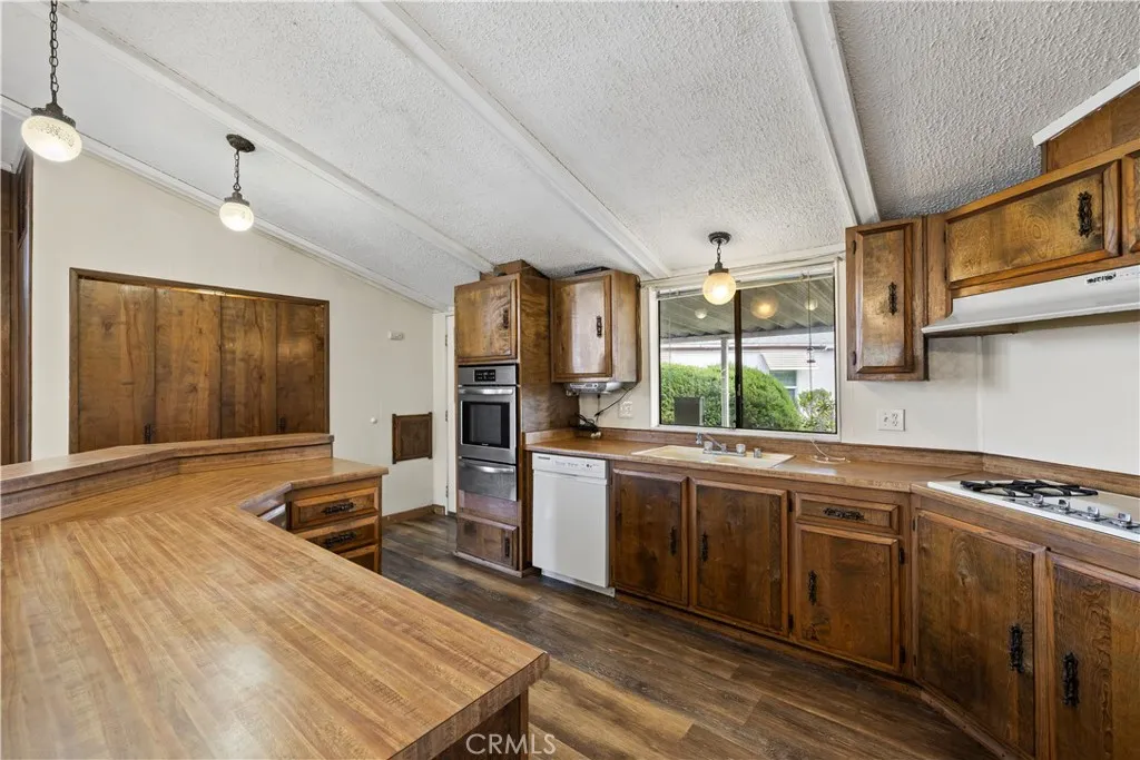 Additional image 19 of 1601 S Garey Ave, Pomona, CA 91766