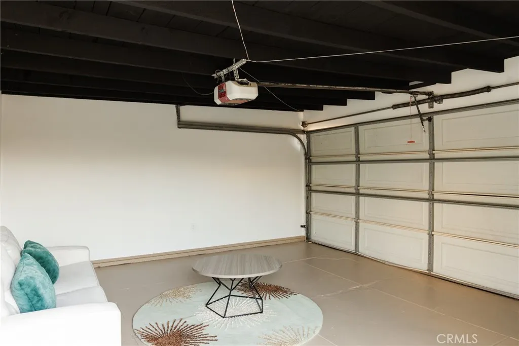 6418 3rd Avenue, Los Angeles, CA 90043