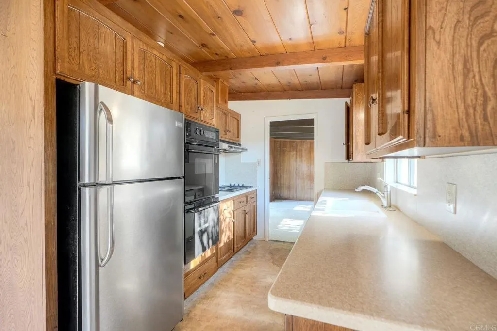 Additional image 14 of 2035 Basswood Avenue, Carlsbad, CA 92008