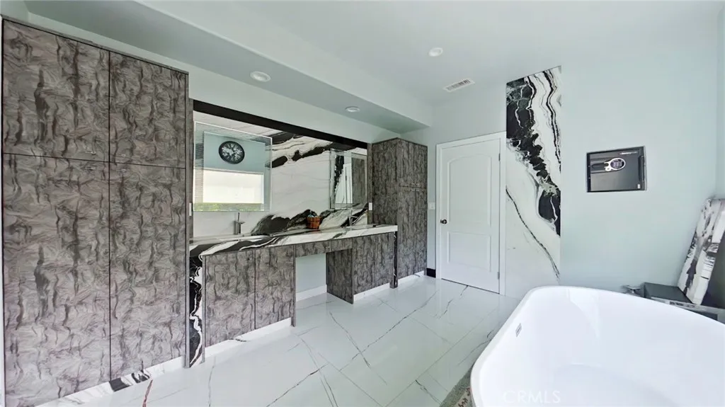 Additional image 32 of 6937 Kian Court, Van Nuys, CA 91406