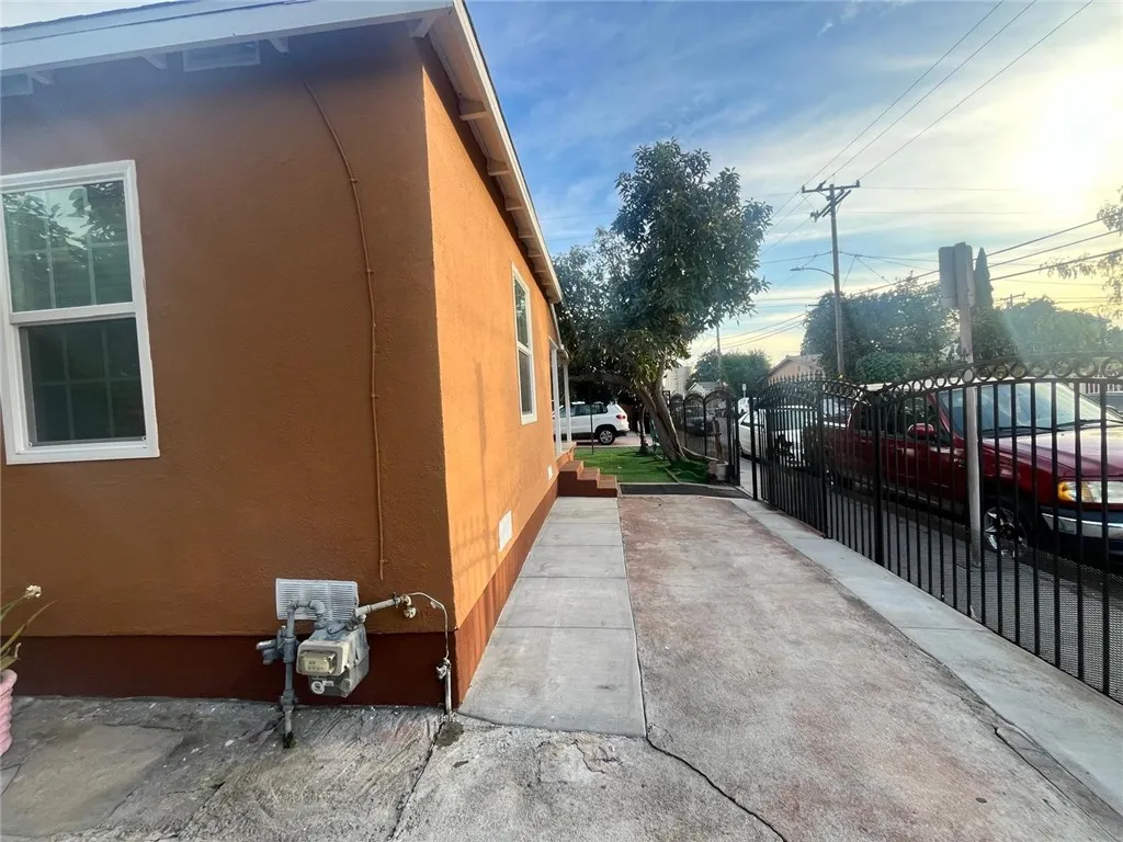 Additional image 10 of 2102 E Lucien St, Compton, CA 90222